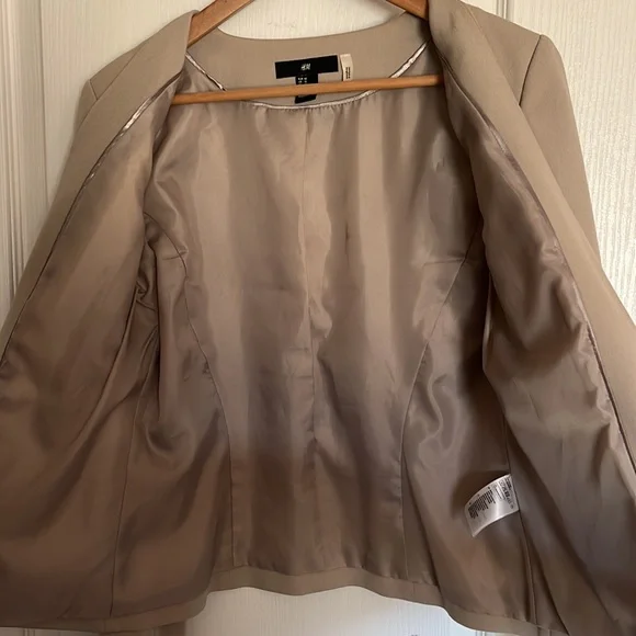 H&M Blazer - Picture 4 of 9